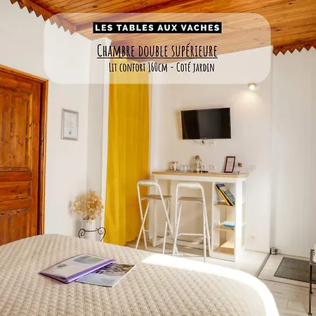 Konukevi Les Tables Aux Vaches - Calme Et Nature Au De La Raviege 3*