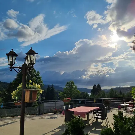Gasthof Les Tables Aux Vaches - Calme Et Nature Au Lac De La Raviege La Salvetat-sur-Agout